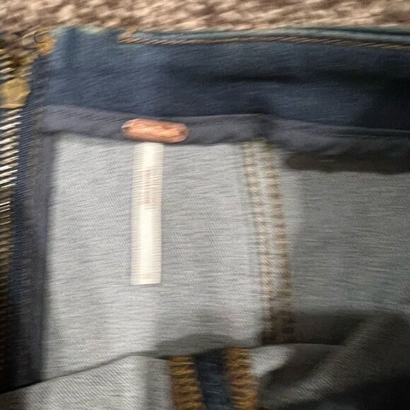 Free people denim skirt || 0 - Picture 3 of 3